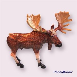 Moose jewelry holder